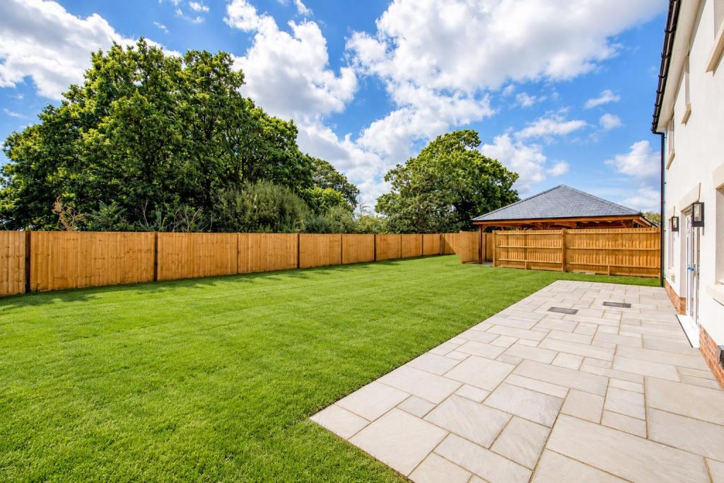 Oakwood Place, Hill Street, Calmore, photo 3