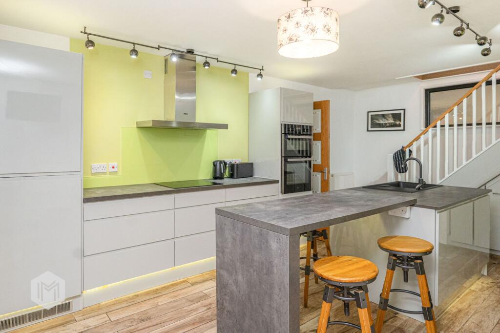 Stretton Road, Greenmount, BL8 photo 5
