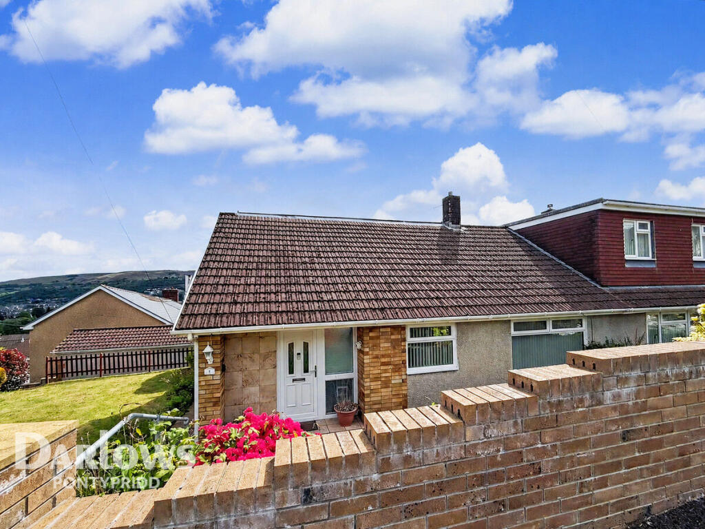 3-bed semi-detached on Coed Isaf Road, Pontypridd, £280,000
