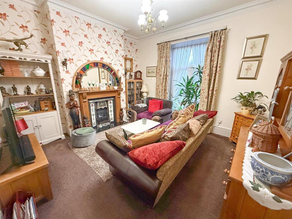 House in Pudsey, Stanningley - View 4