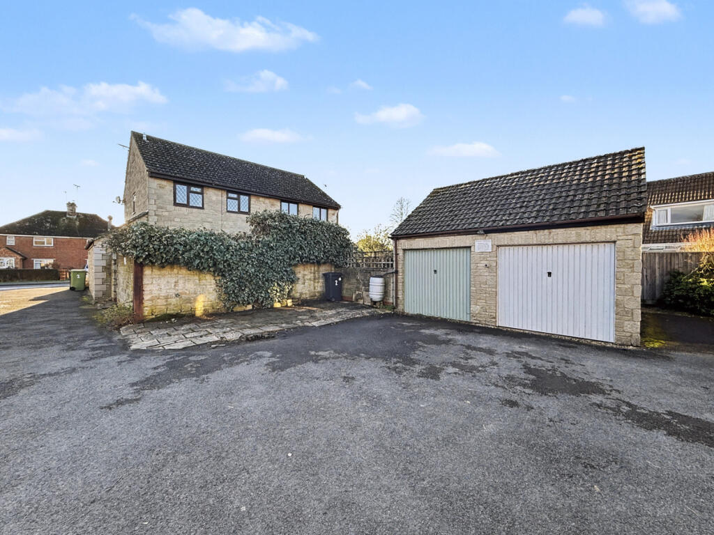 Main image of property: The Close, Lechlade, GL7 3