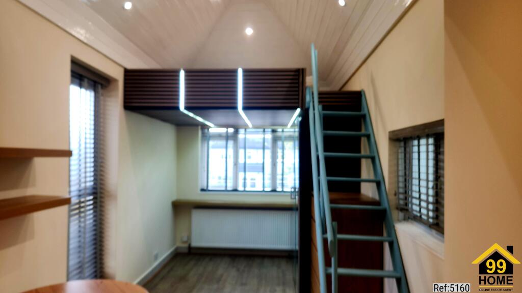 Studio flat for rent