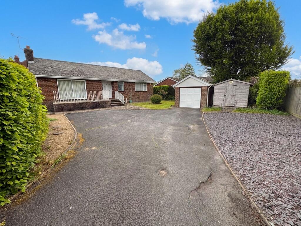 Main image of property: Hornbeam Cottage, 43 Lewes Road, Ditchling, BN6 8TU