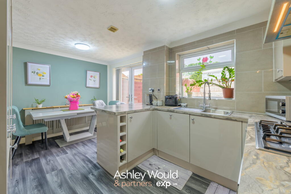House in Sandwell, West Midlands - View 4