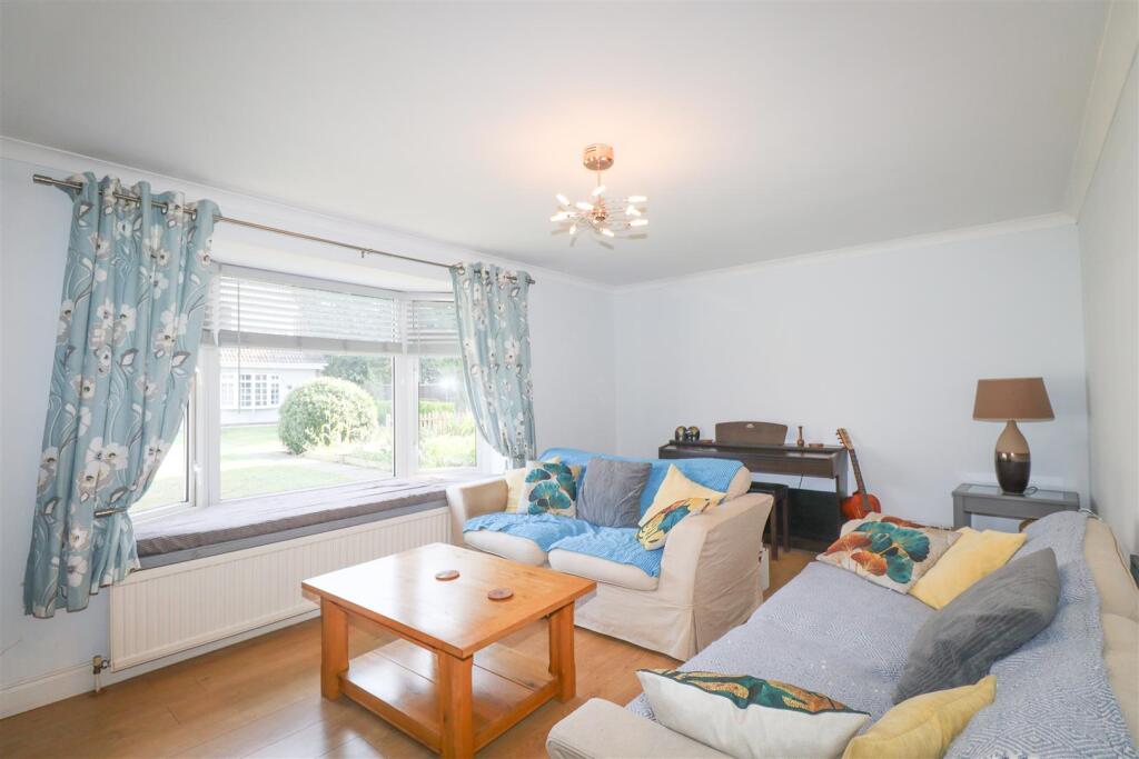 House in Guildford - View 2
