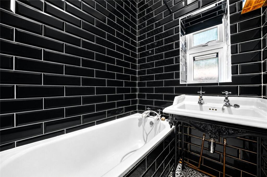 Apartment in London, Walthamstow Village, Leyton - View 3
