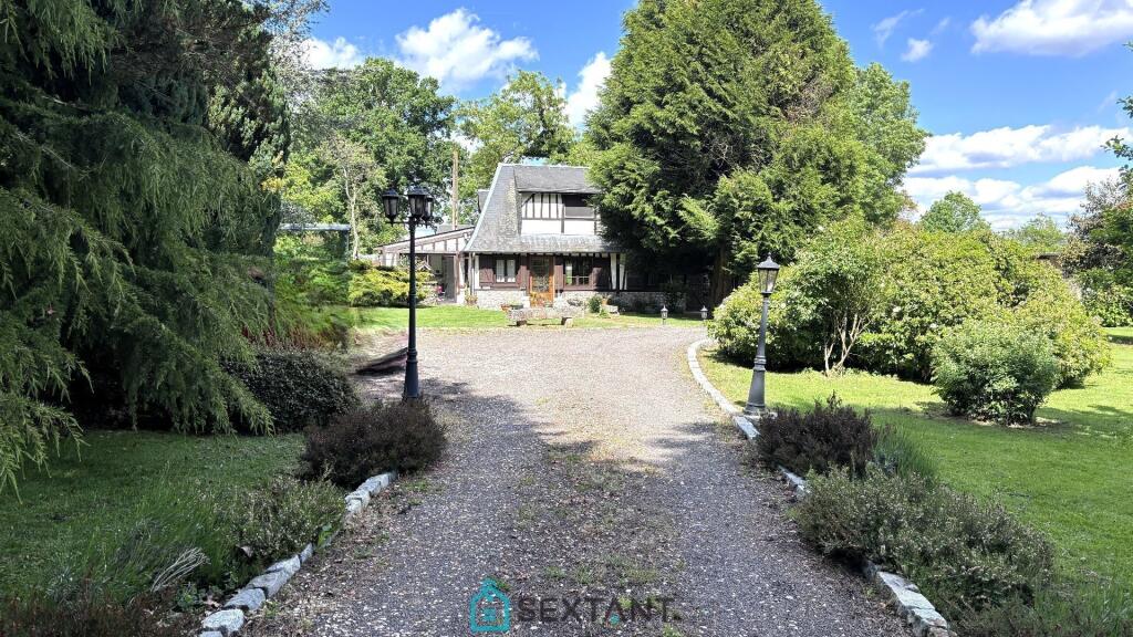 Main image of property: Normandy, Eure, Bourg-Achard