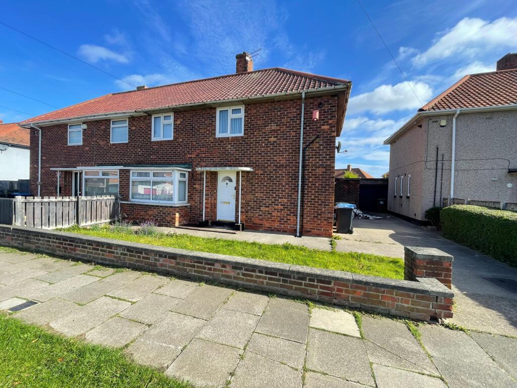 2-bed semi-detached on Newington Road, Middlesbrough, £105,000