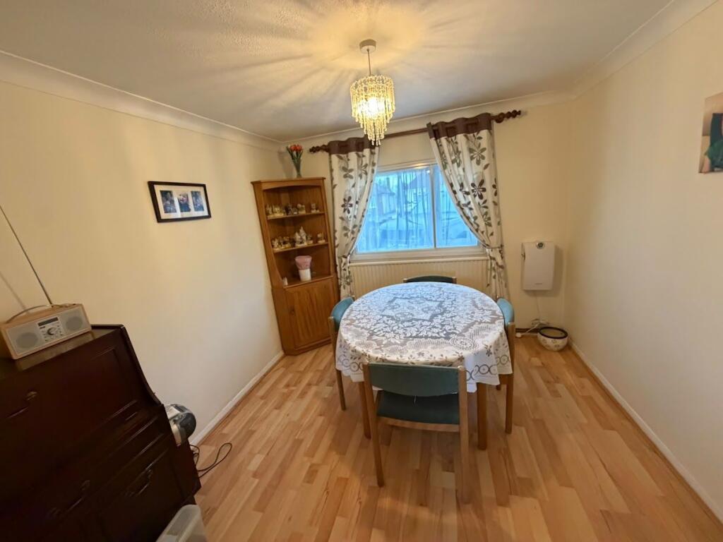 House in Twickenham - View 5