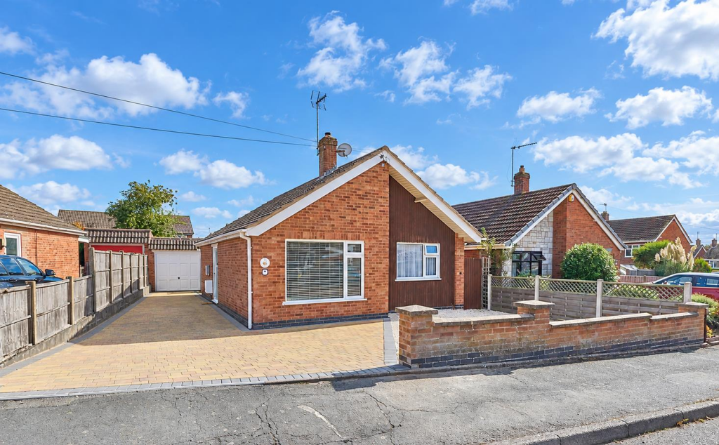 Main image of property: Arnolds Crescent, Newbold Verdon,