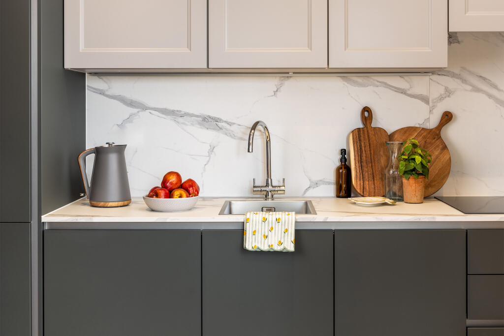 Apartment in London, The Hyde, West Hendon - View 2
