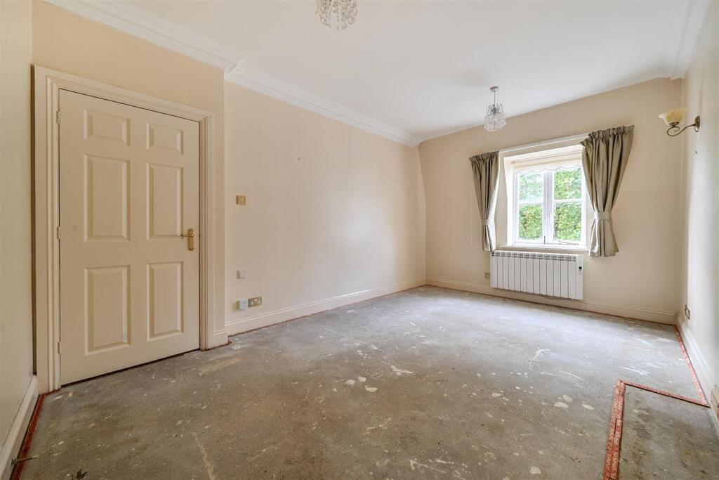 Apartment in Dorchester, Poundbury - View 3