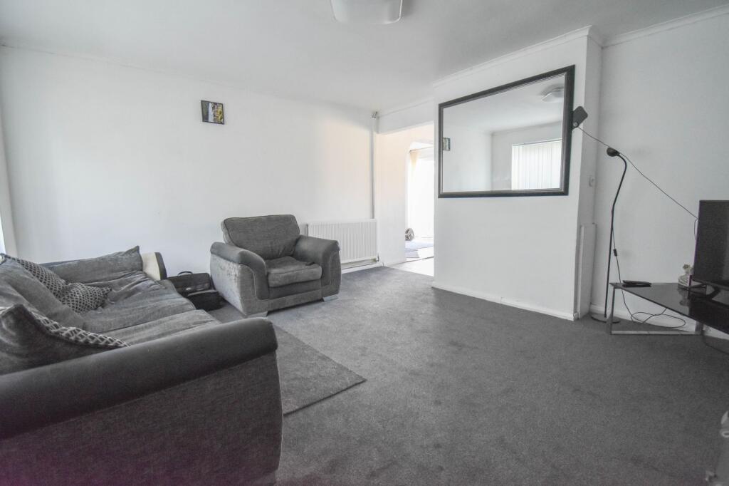 House in Oakley, Bedford - View 5