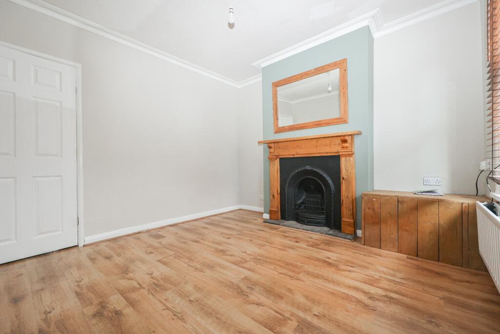 Lancaster Place, Lincoln photo 3