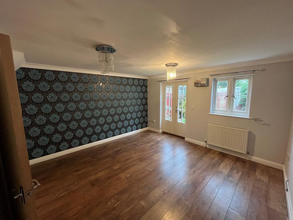 House in Ipswich - View 3