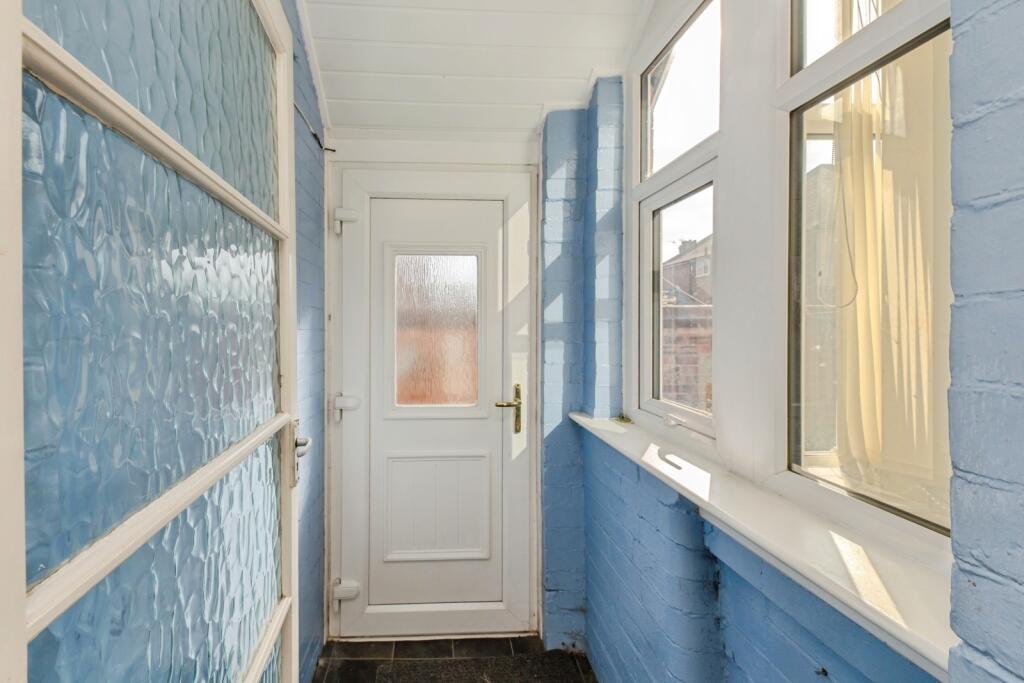 House in Stoke-on-Trent - More