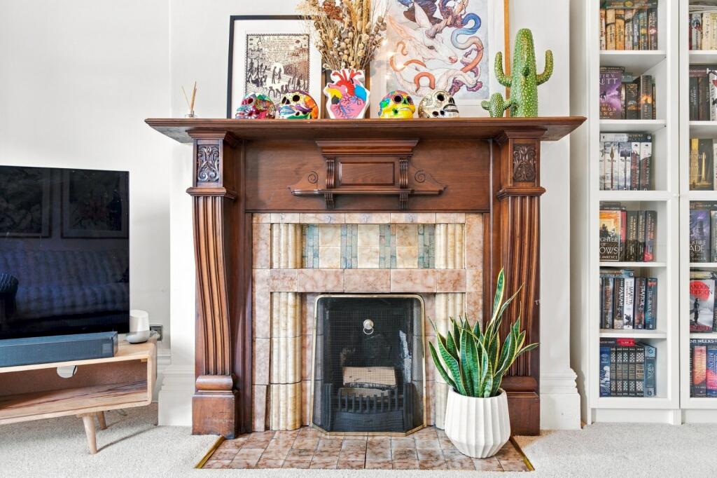 House in Manchester, Greater Manchester - More