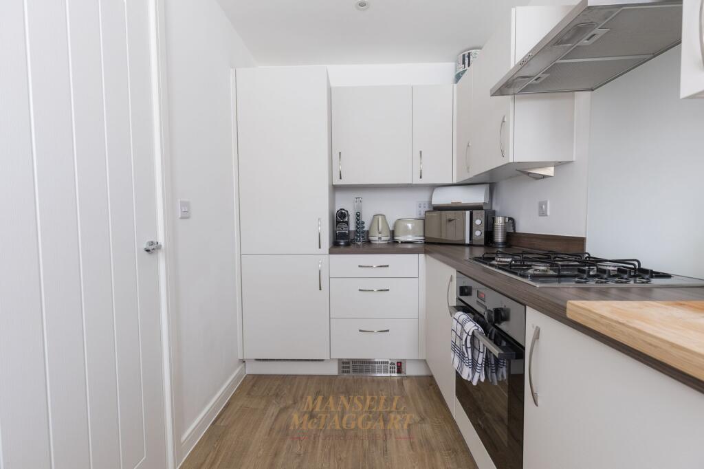 House in Crawley, Riverbrook place, Forge Wood - View 5