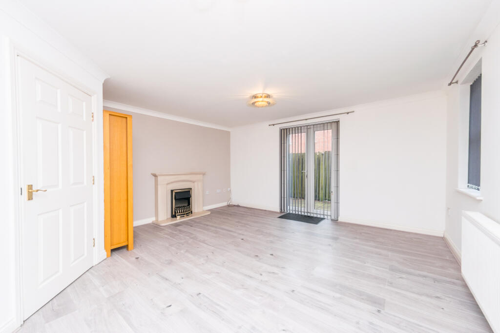 Apartment in Leeds, Morley - View 5