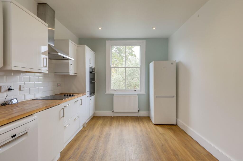 Apartment in London - View 5