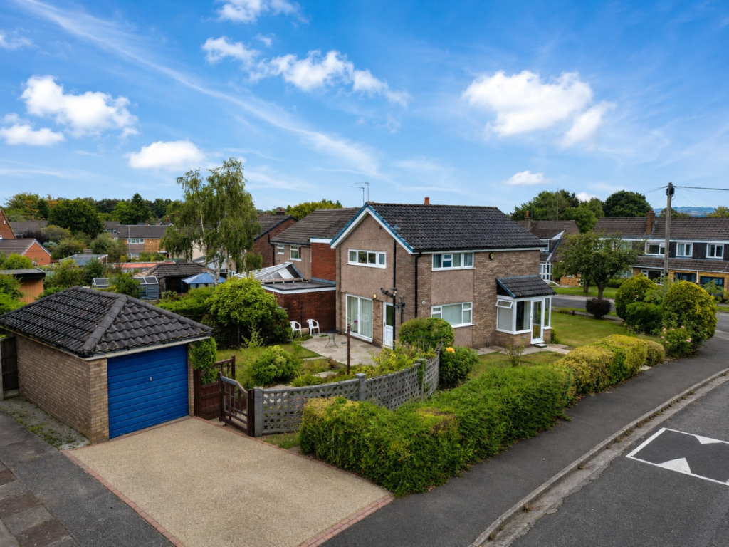 Main image of property: Caernarvon Drive, Hazel Grove, Stockport, Cheshire, SK7 5PT