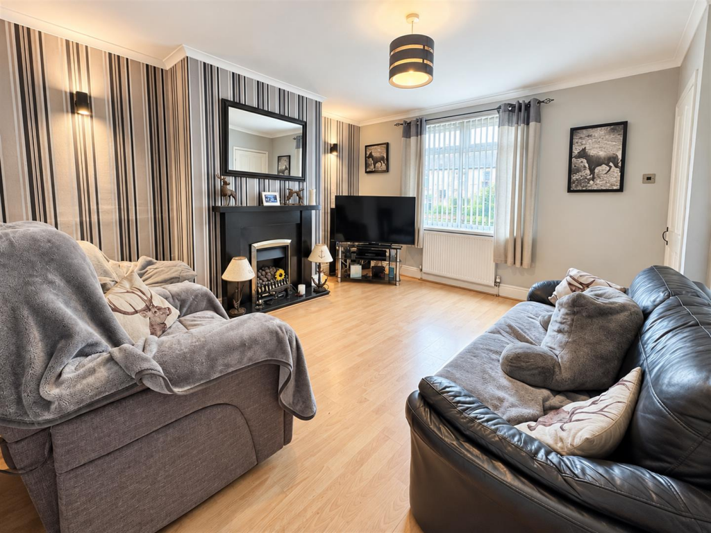 House in Bradford, West Yorkshire - View 2