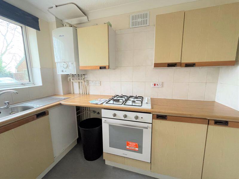 Lawn Court, Lawn Road, Portswood, SO17 2EY photo 4