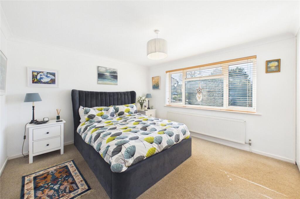 House in Redhill - View 3