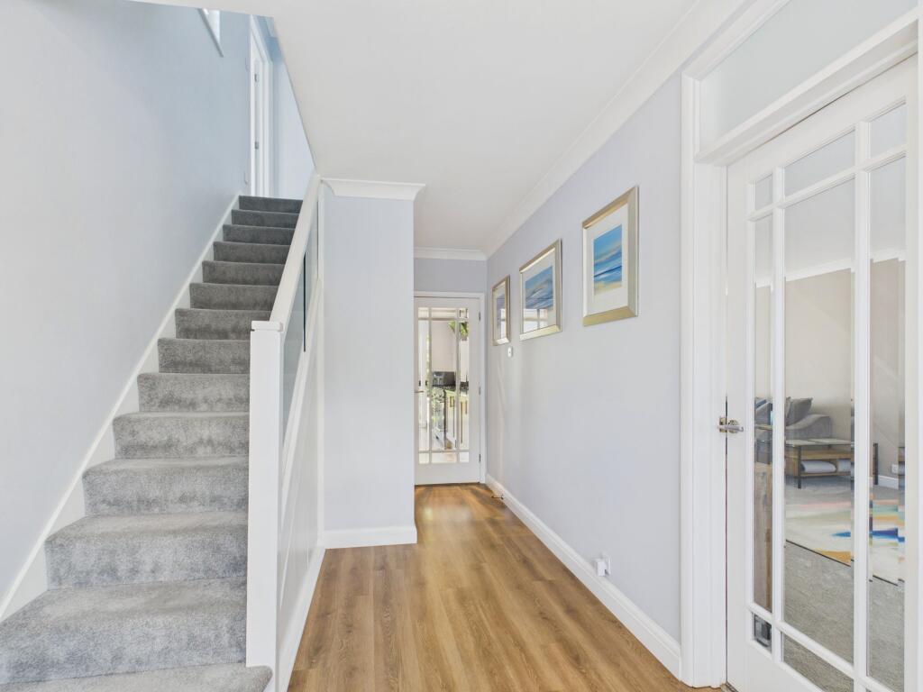 House in Tonbridge - More