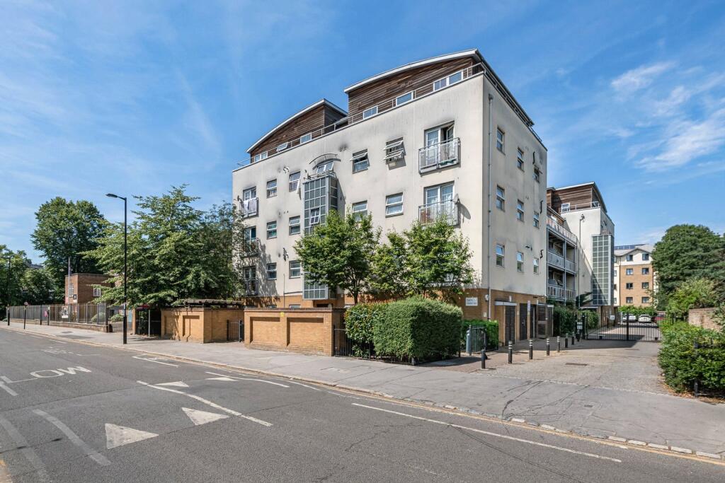 Main image of property: Sydenham Road, Croydon, CR0