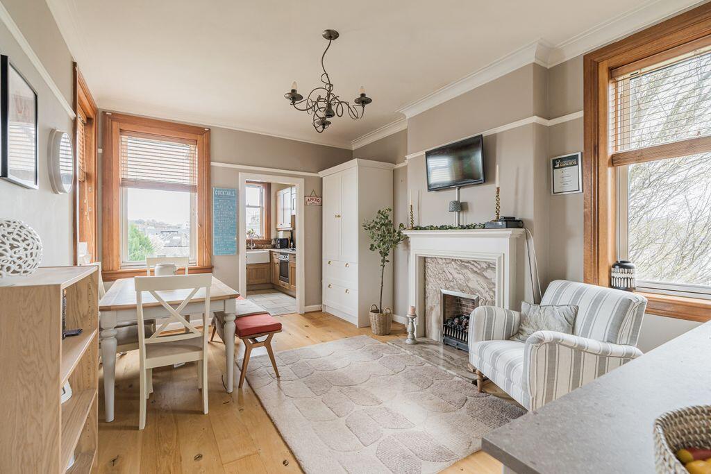 Apartment in Edinburgh, Corstorphine - More