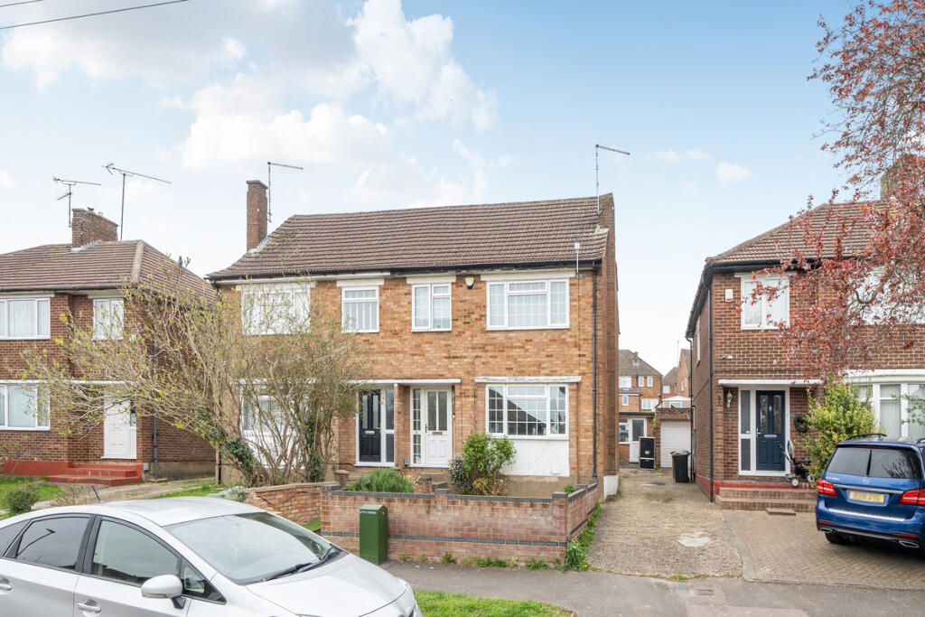 Main image of property: Pennine Avenue, Luton, LU3