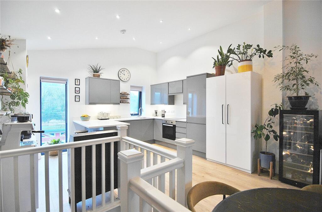 House in Stroud, Rooksmoor, Rodborough - More