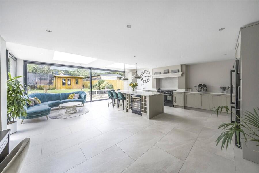 House in Kingston upon Thames - View 3