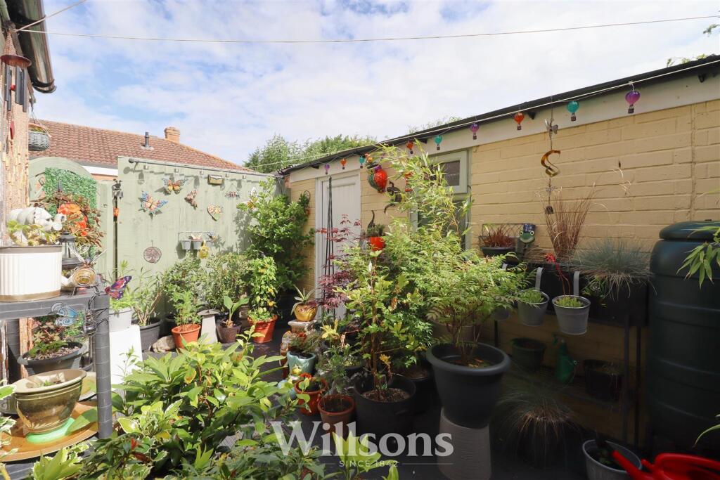 House in East Lindsey, Alford - View 2