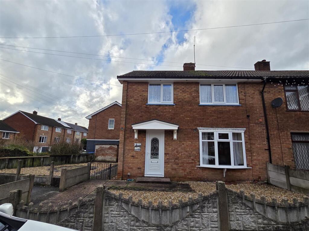 Main image of property: Laxton Drive, Meden Vale, Mansfield