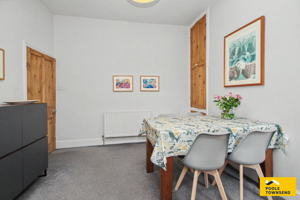 House in Lancaster, Ulverston - More