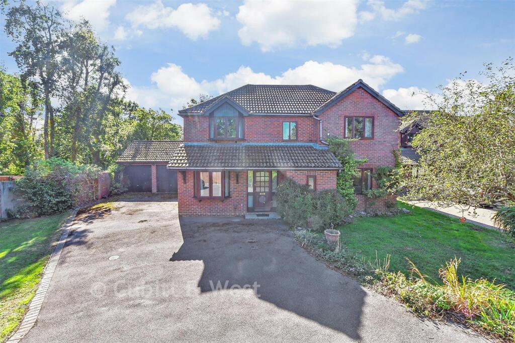 Main image of property: Little Mead, Waterlooville, Hampshire