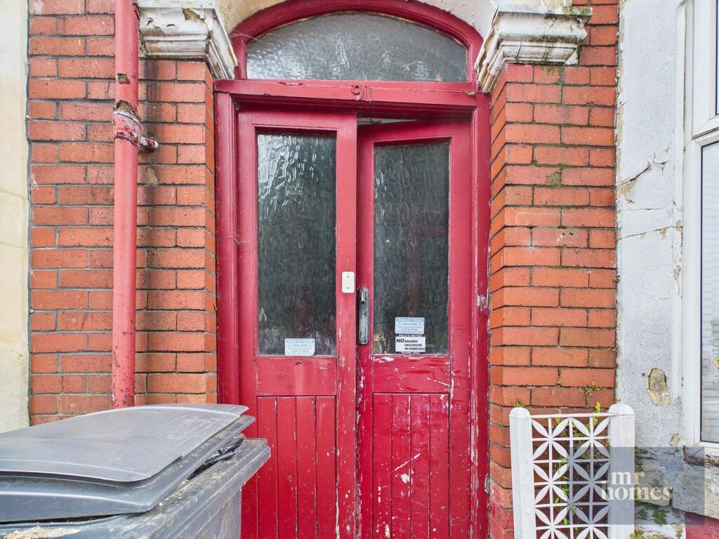 House in Cardiff, Grangetown - View 2