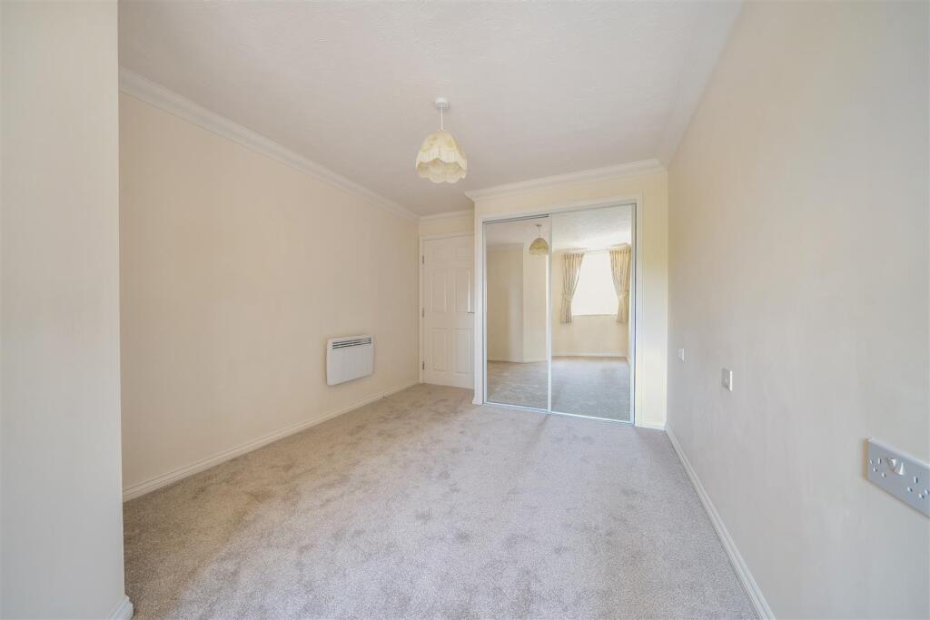 Mitchell Lodge, Bitterne, Southampton, Hampshire - View 5