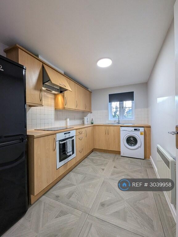 Main image of property: Martingale Chase, Newbury, RG14