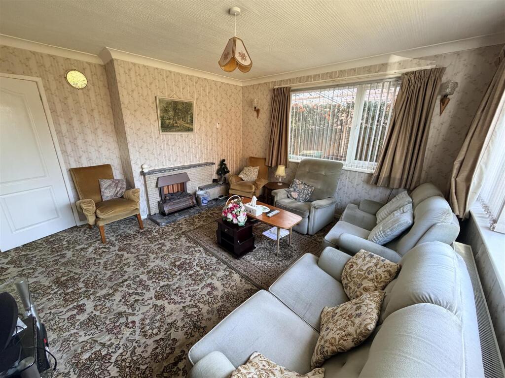 North Road East, The Reddings, Cheltenham photo 4