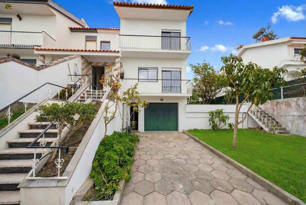 Main image of property: Setúbal, Seixal