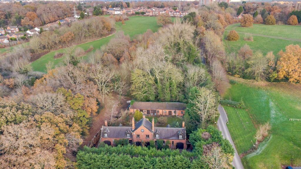 House in Sutton Coldfield, Reddicap Heath - View 3