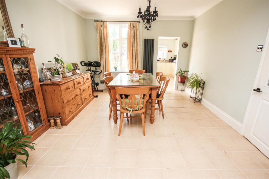 House in Wellingborough, Burrow's Bush - View 5