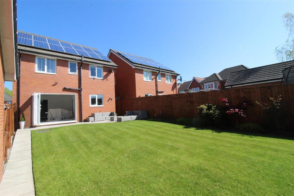 Edges Farm Close, Westhoughton, Bolton - Więcej