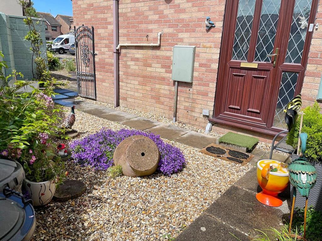 George Thomas Close, Porthcawl, CF36 - More