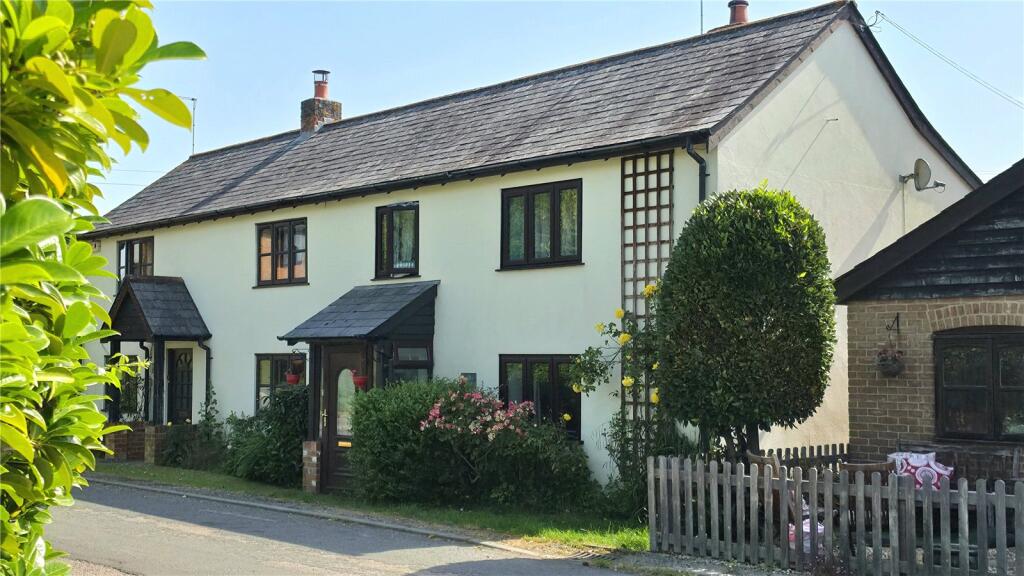 Main image of property: Shaftesbury Road, East Knoyle, Salisbury, Wiltshire, SP3