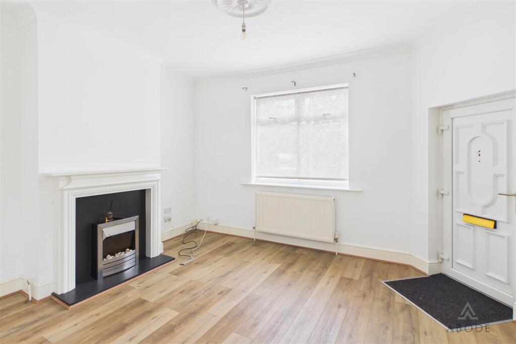 House in Dudley - View 2