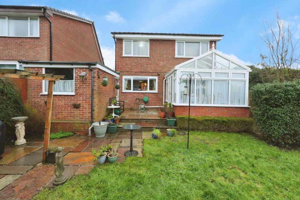 Barnfordhill Close, Oldbury, B68 image 4